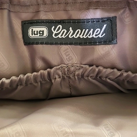 Lug Carousel Crossbody Bag with Adjustable Strap - Picture 4 of 9